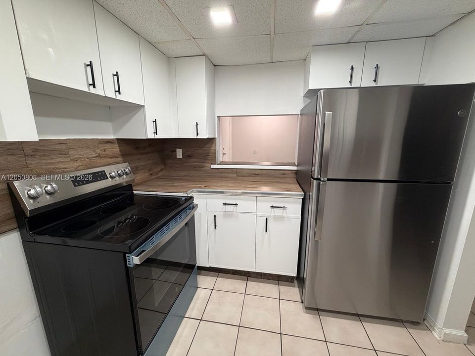 В аренду: $2,700 (3 спален, 2 ванн, 1262 Квадратных фут)