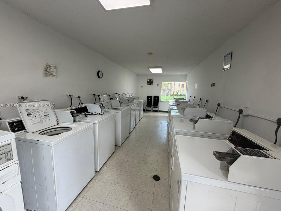 В аренду: $2,700 (3 спален, 2 ванн, 1262 Квадратных фут)
