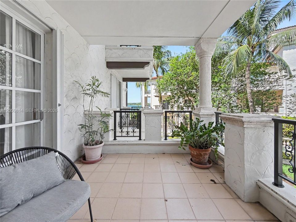 For Rent: $20,000 (3 beds, 3 baths, 2744 Square Feet)