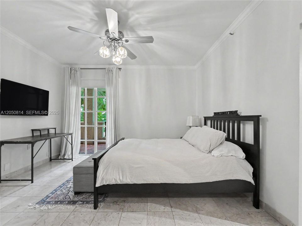 For Rent: $20,000 (3 beds, 3 baths, 2744 Square Feet)