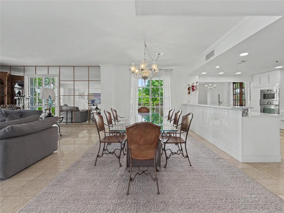 For Rent: $20,000 (3 beds, 3 baths, 2744 Square Feet)