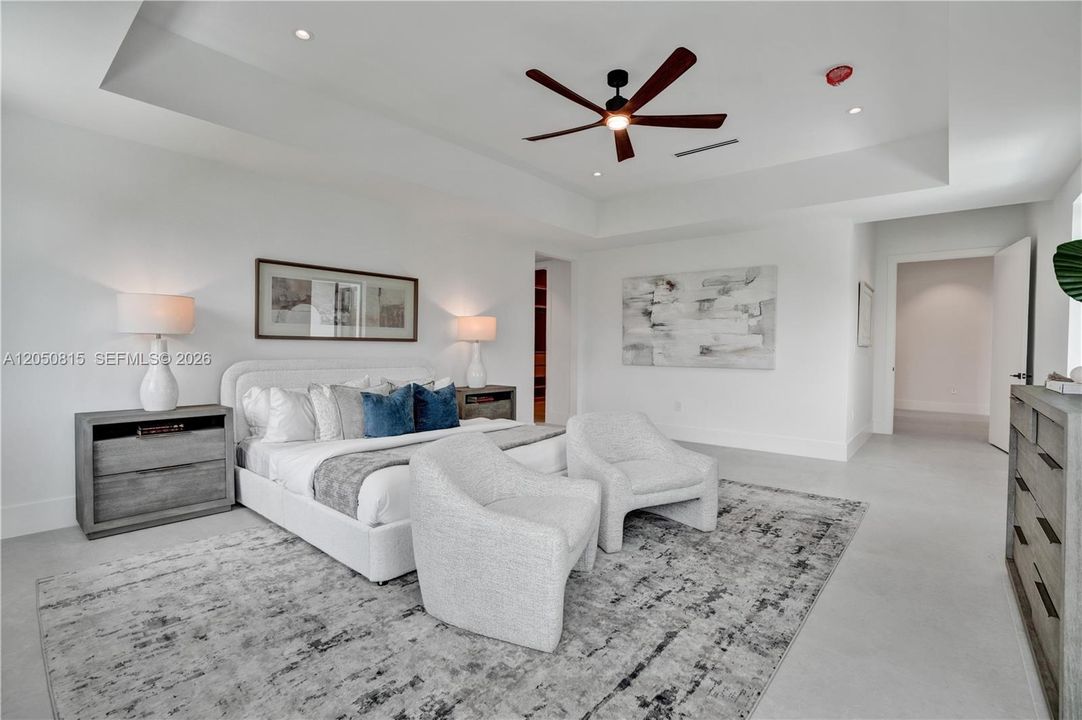 For Sale: $5,600,000 (5 beds, 6 baths, 5105 Square Feet)
