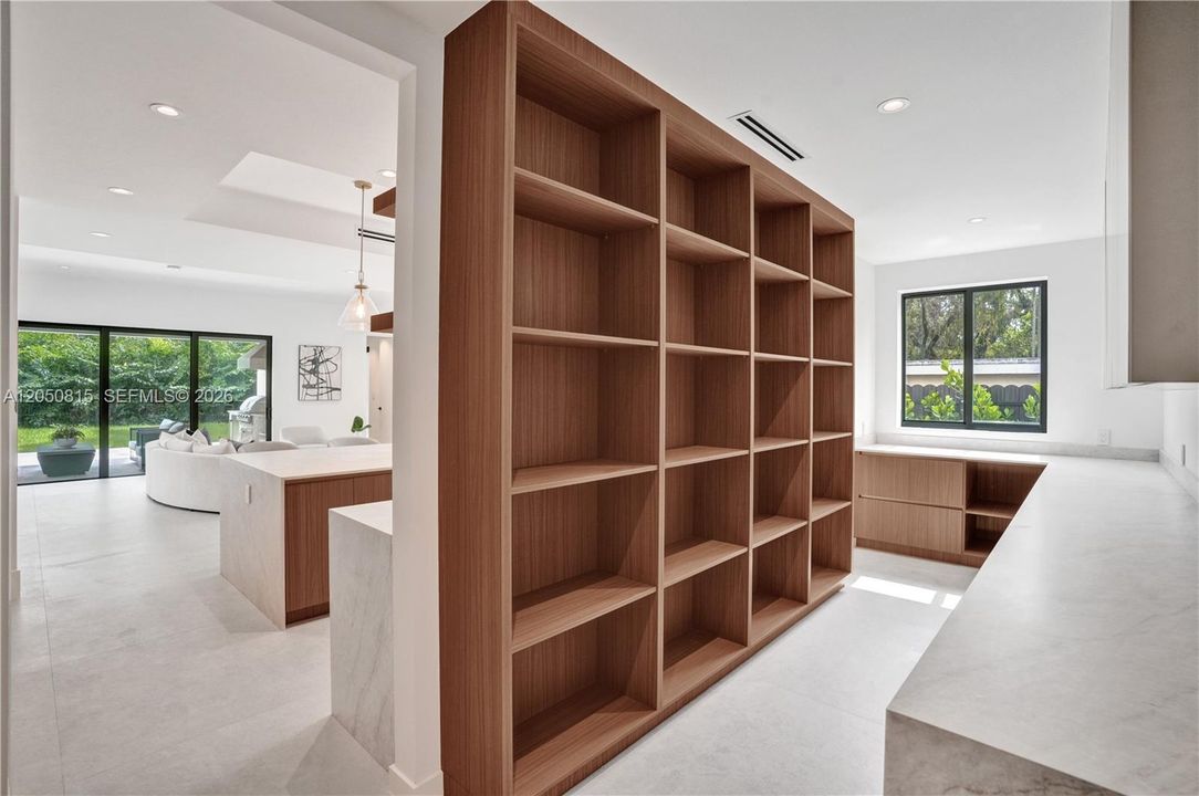 For Sale: $5,600,000 (5 beds, 6 baths, 5105 Square Feet)