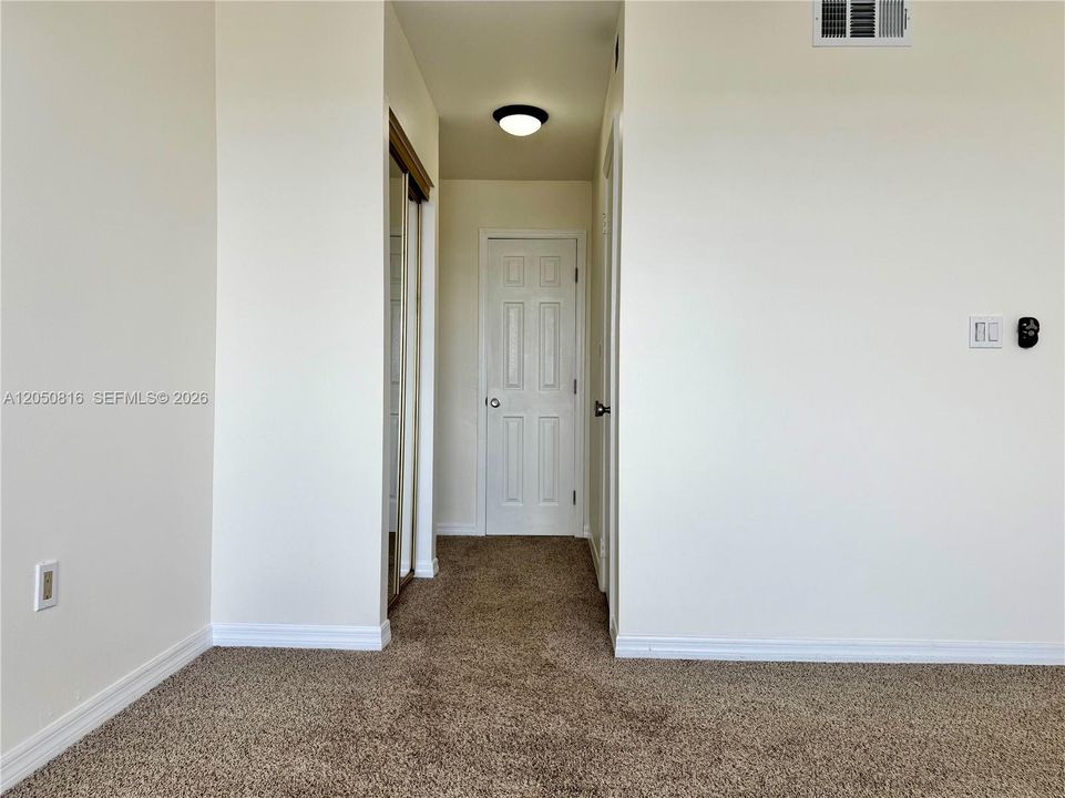 В аренду: $2,450 (2 спален, 2 ванн, 1058 Квадратных фут)