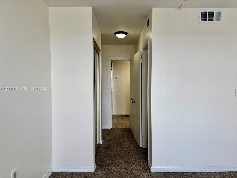 В аренду: $2,450 (2 спален, 2 ванн, 1058 Квадратных фут)
