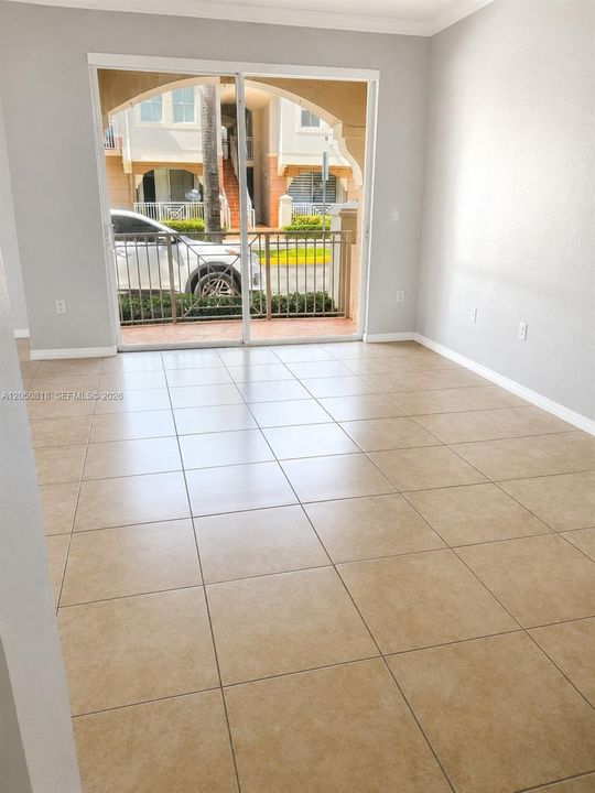 For Sale: $440,000 (3 beds, 2 baths, 1260 Square Feet)