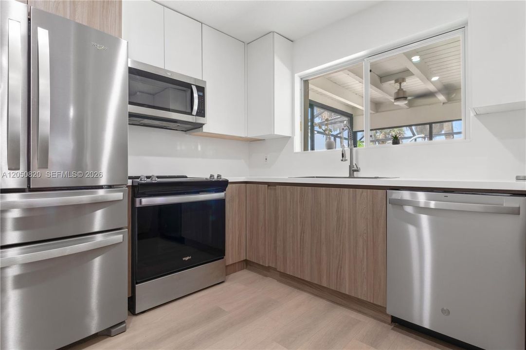 For Sale: $644,900 (3 beds, 2 baths, 1414 Square Feet)