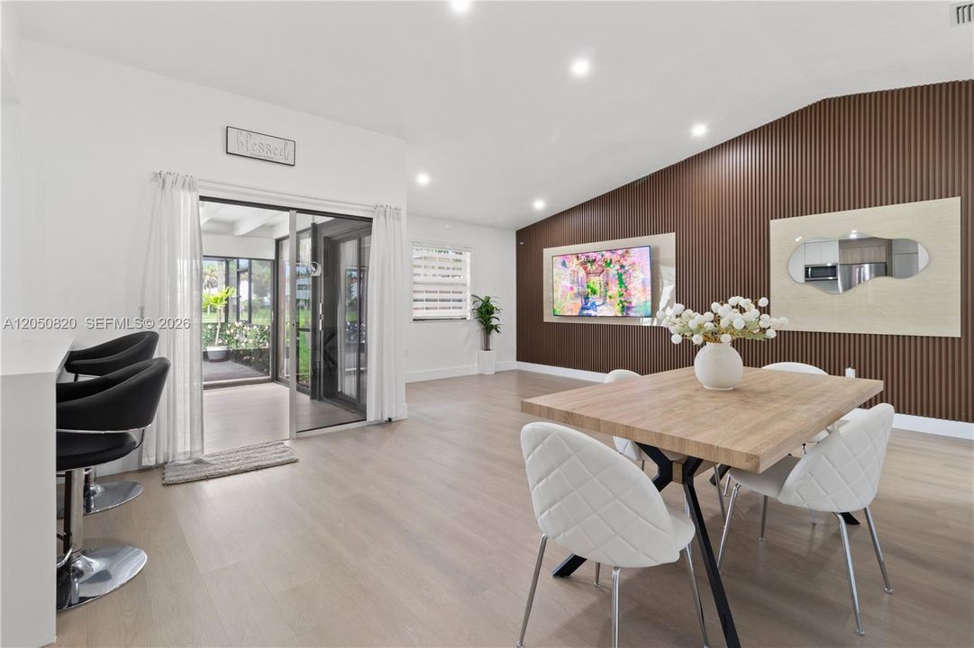 For Sale: $644,900 (3 beds, 2 baths, 1414 Square Feet)