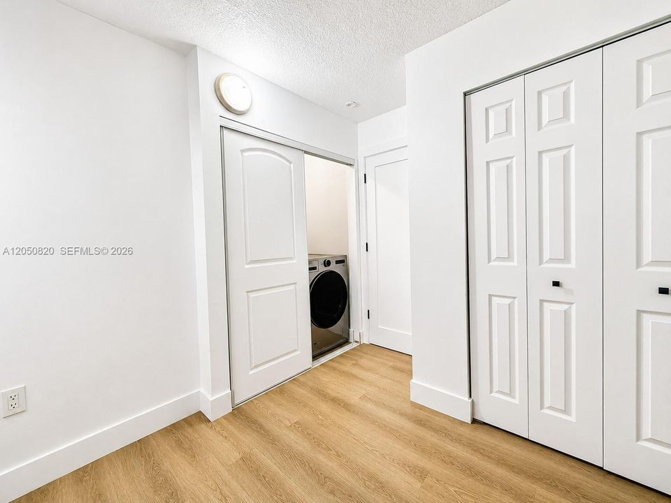 For Sale: $644,900 (3 beds, 2 baths, 1414 Square Feet)