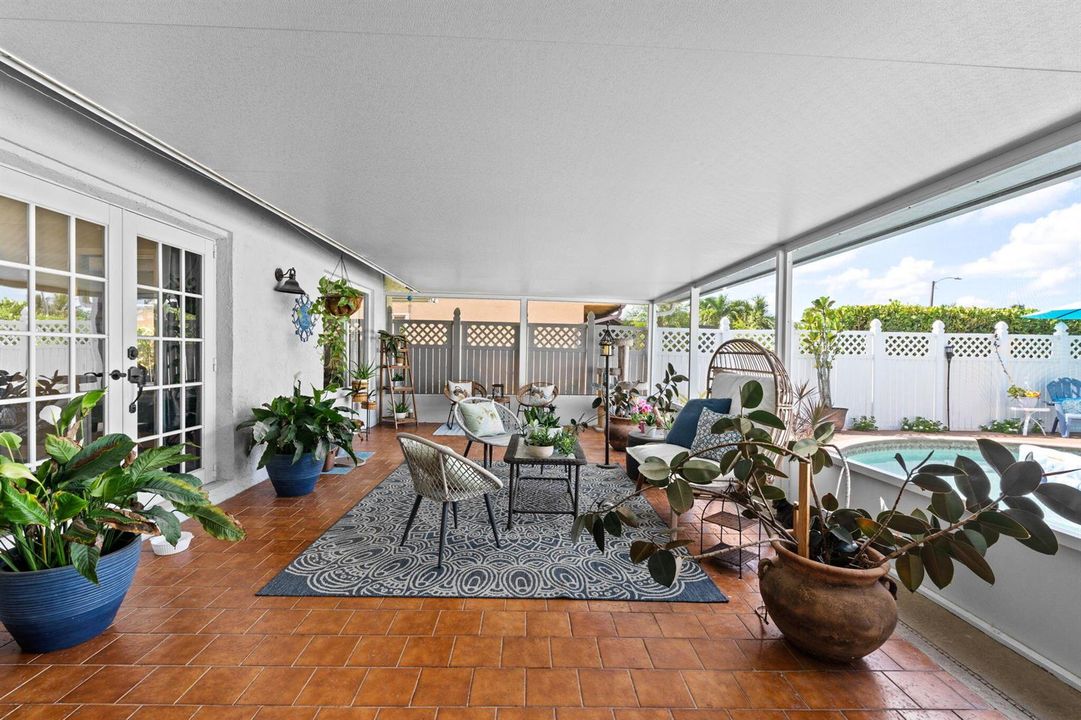 39-web-or-mls-A7408416