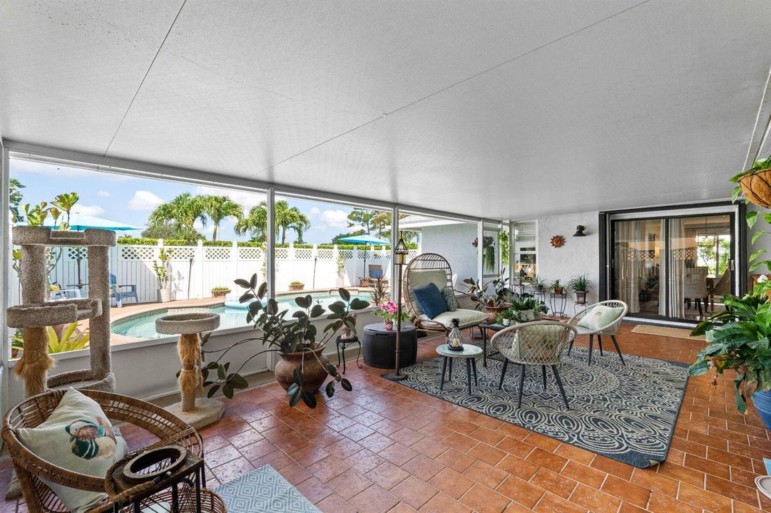37-web-or-mls-A7408410