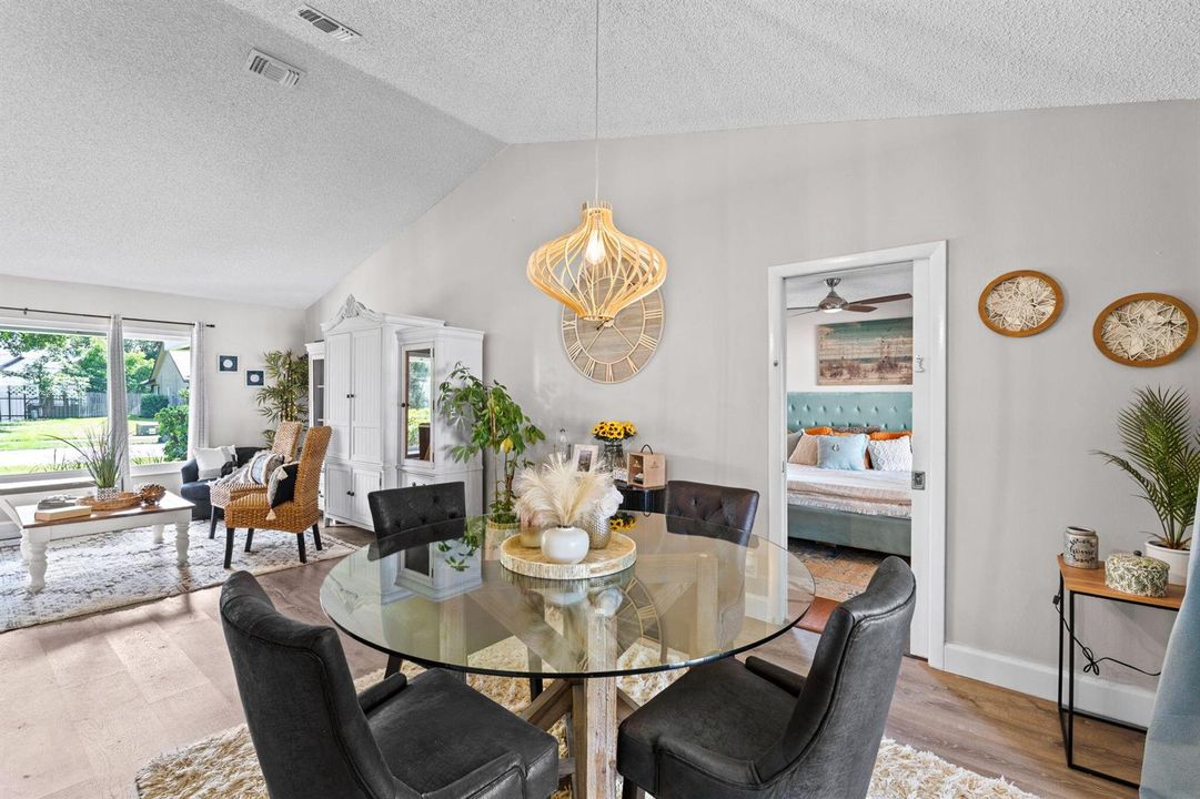 12-web-or-mls-A7408308