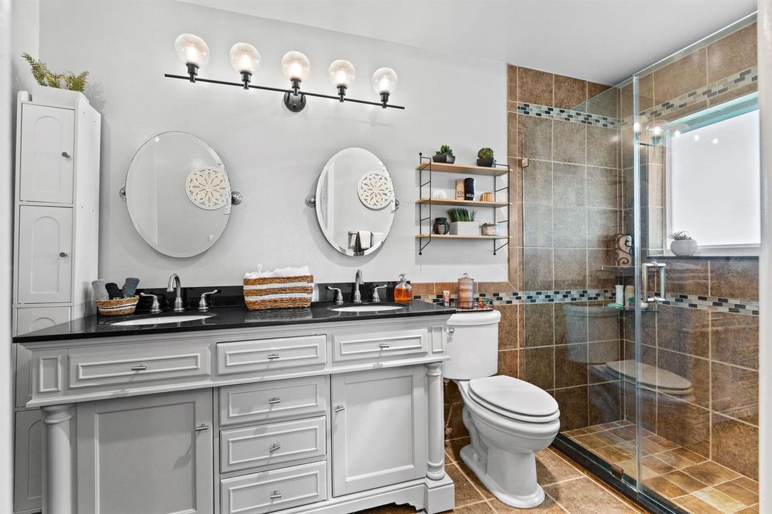 27-web-or-mls-A7408326