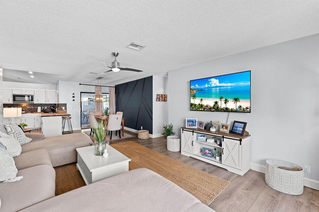 23-web-or-mls-A7408386
