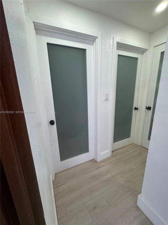 For Sale: $575,000 (2 beds, 1 baths, 720 Square Feet)