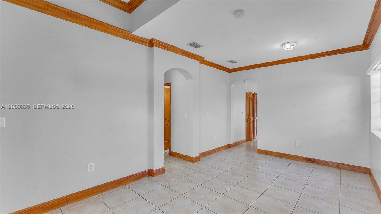 En Renta: $2,950 (3 camas, 2 baños, 1182 Pies cuadrados)