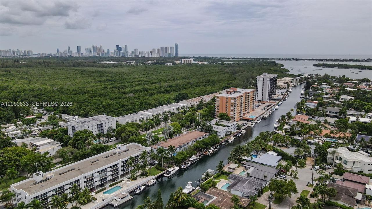 For Sale: $775,000 (3 beds, 3 baths, 1500 Square Feet)