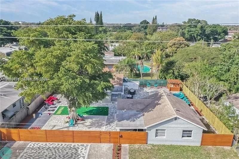 En Renta: $5,200 (5 camas, 2 baños, 1782 Pies cuadrados)