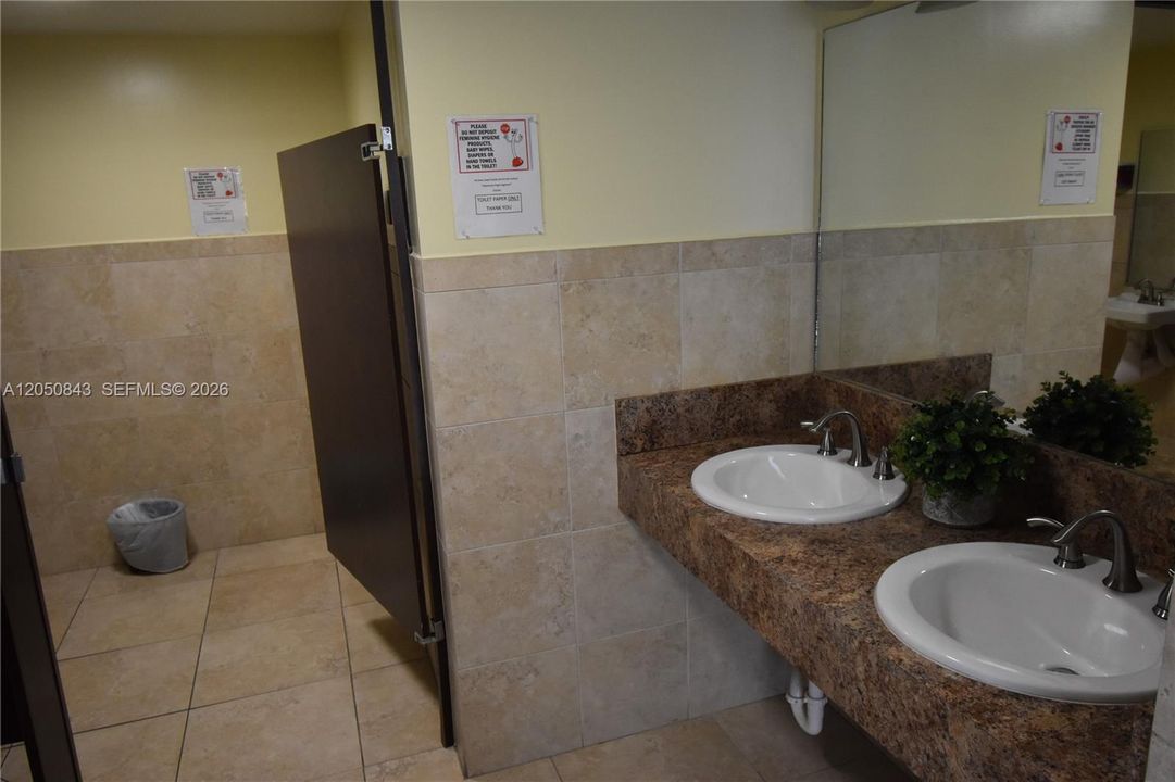 В аренду: $2,100 (1 спален, 1 ванн, 670 Квадратных фут)