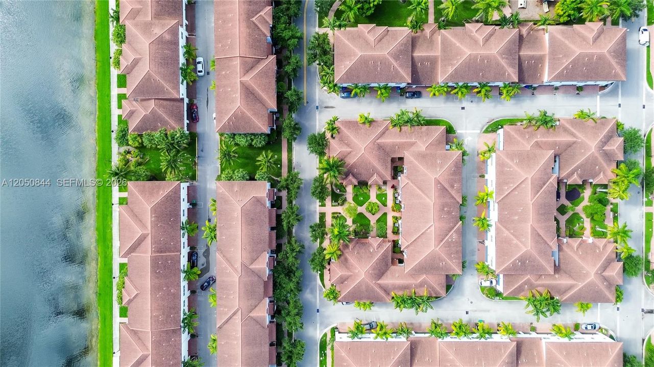 На продажу: $520,000 (3 спален, 3 ванн, 2000 Квадратных фут)