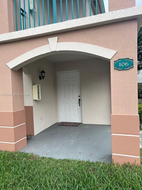 For Sale: $220,000 (3 beds, 2 baths, 1099 Square Feet)