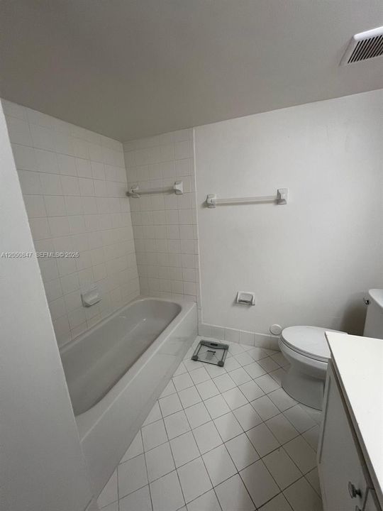 For Sale: $220,000 (3 beds, 2 baths, 1099 Square Feet)