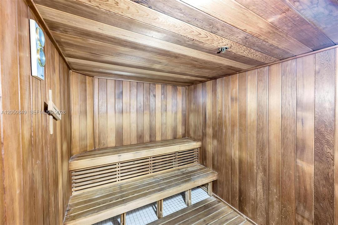 В аренду: $3,400 (2 спален, 2 ванн, 1447 Квадратных фут)