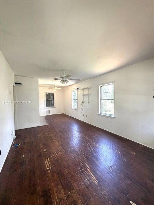 En Venta: $127,000 (3 camas, 1 baños, 1230 Pies cuadrados)