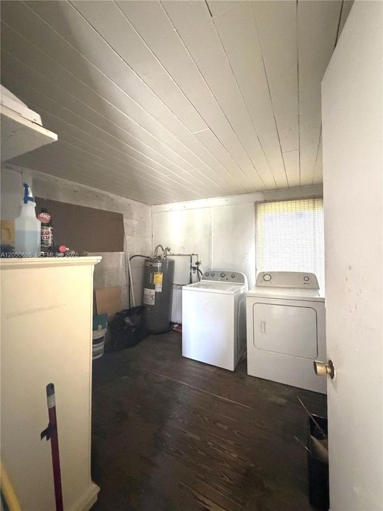Utility /Laundry room