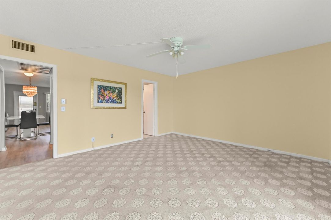 11 Bedroom 02