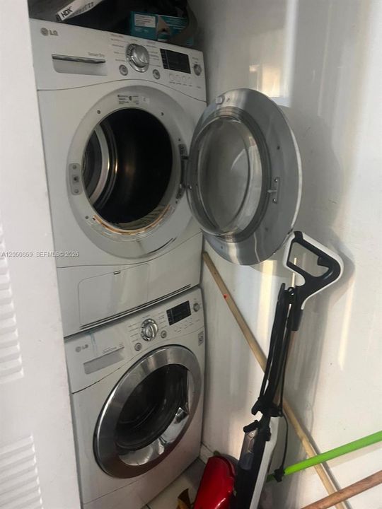 For Rent: $2,500 (3 beds, 2 baths, 1015 Square Feet)