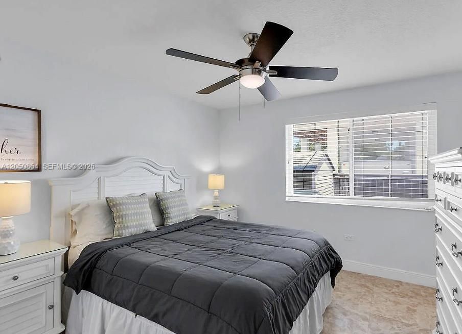 For Sale: $750,000 (2 beds, 2 baths, 945 Square Feet)