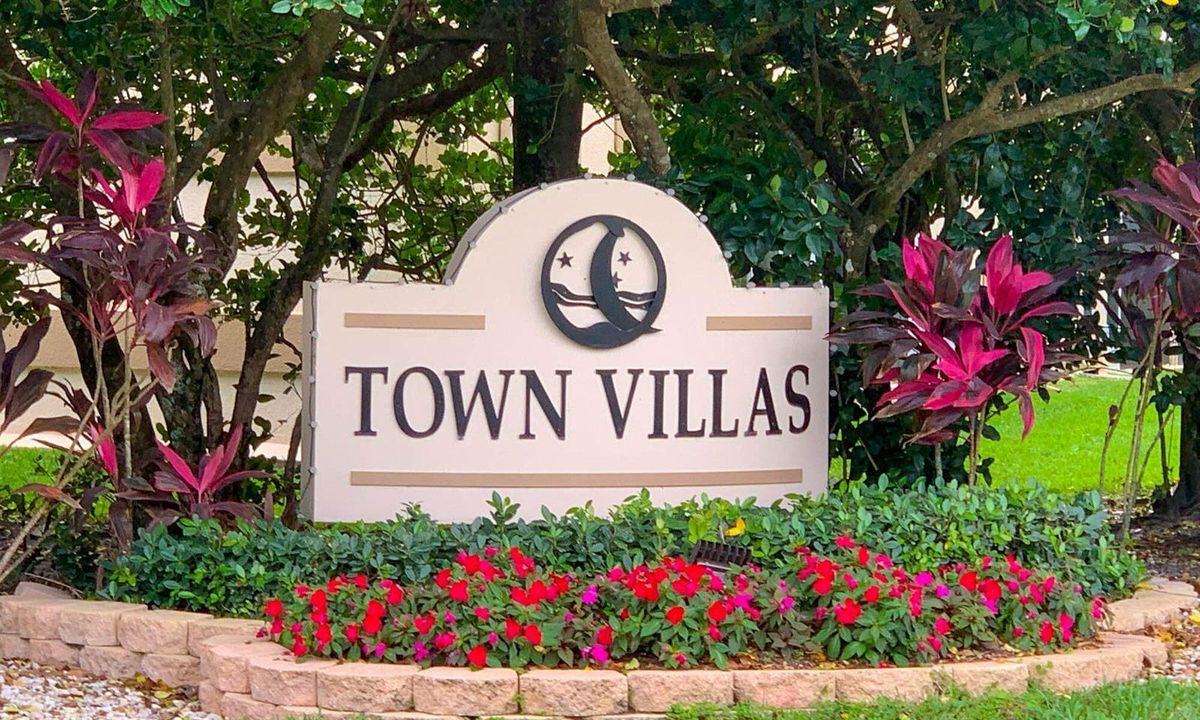 Town-Villas-Watermarked-2000x1200
