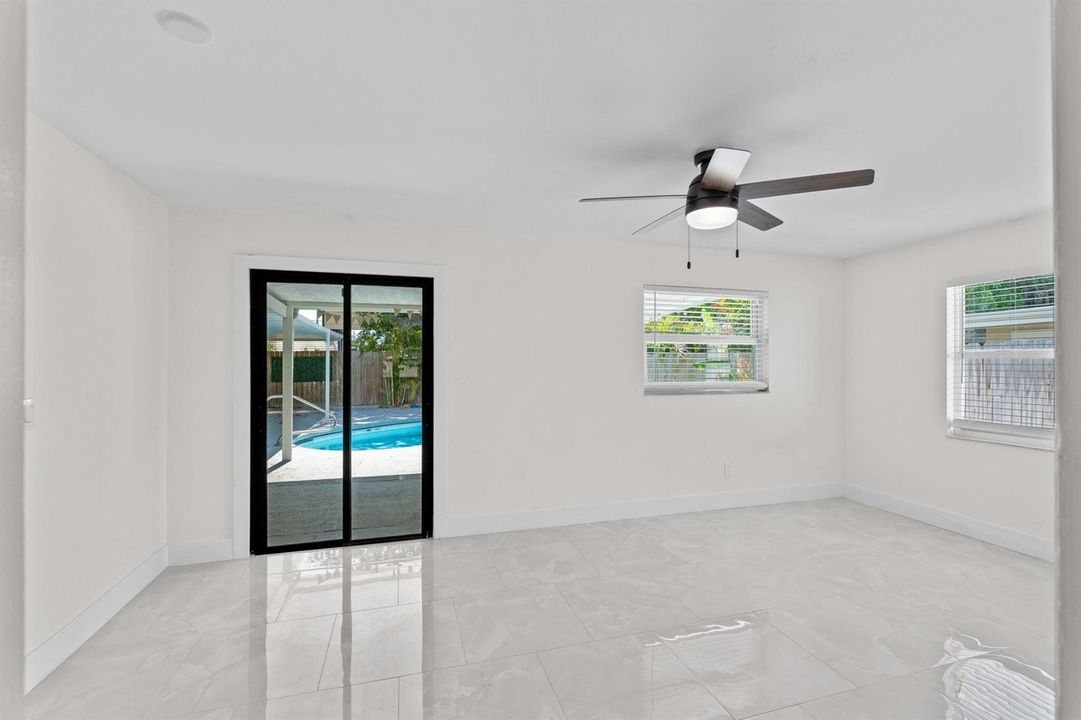 39-web-or-mls-A7403815