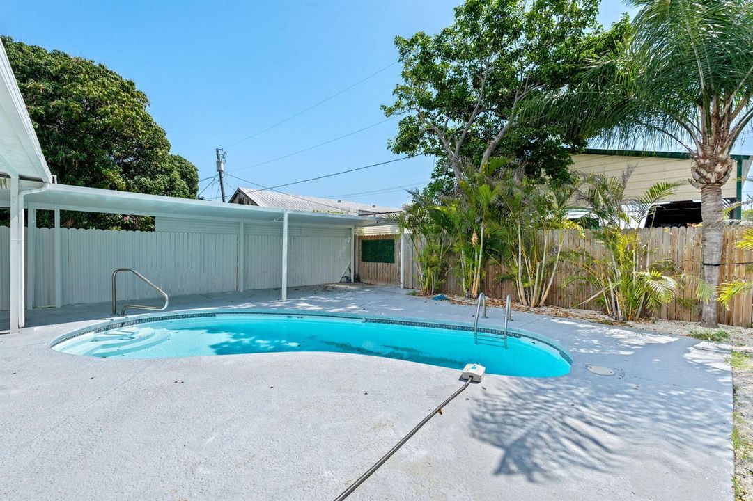 23-web-or-mls-A7403868