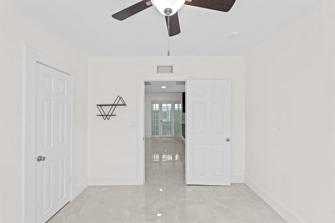 33-web-or-mls-A7403833