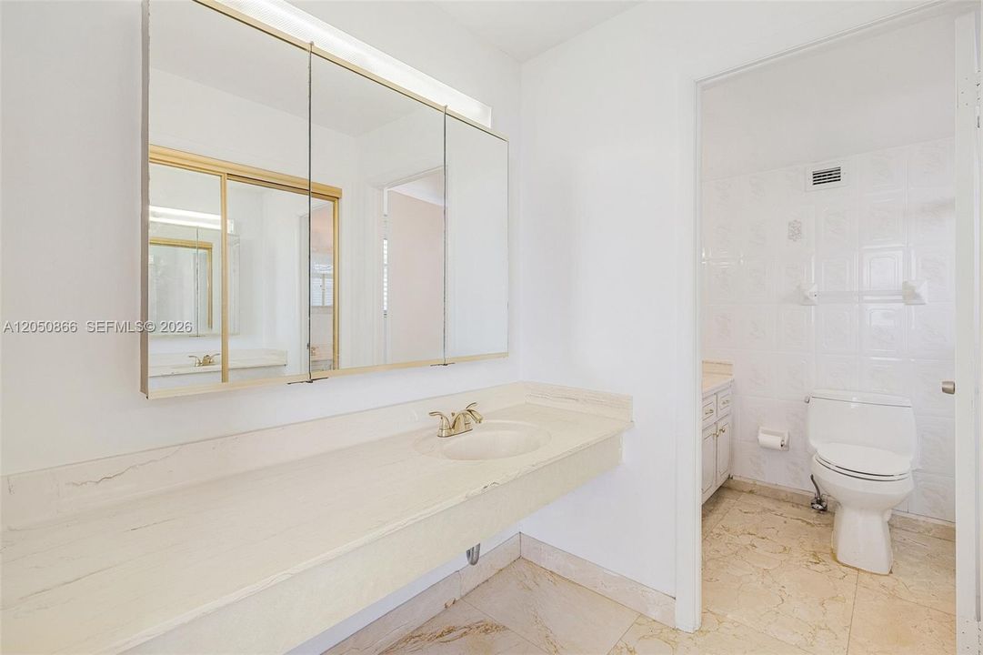 For Sale: $825,000 (2 beds, 2 baths, 1667 Square Feet)