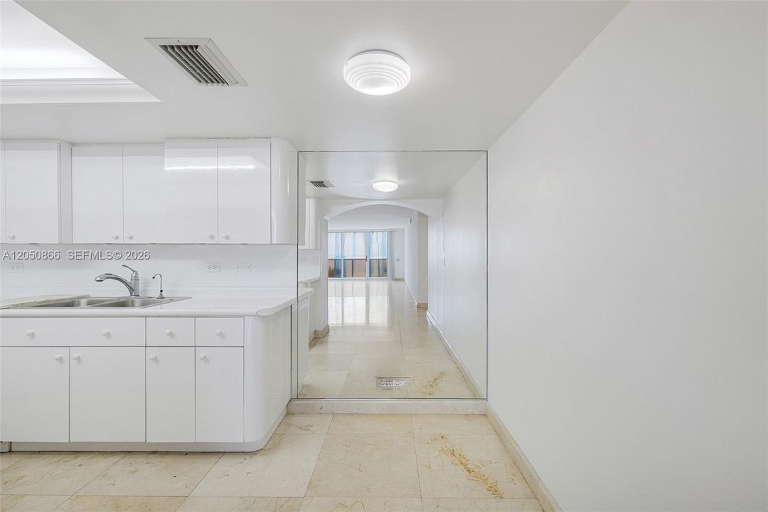 For Sale: $825,000 (2 beds, 2 baths, 1667 Square Feet)