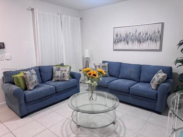For Sale: $484,999 (3 beds, 2 baths, 1321 Square Feet)