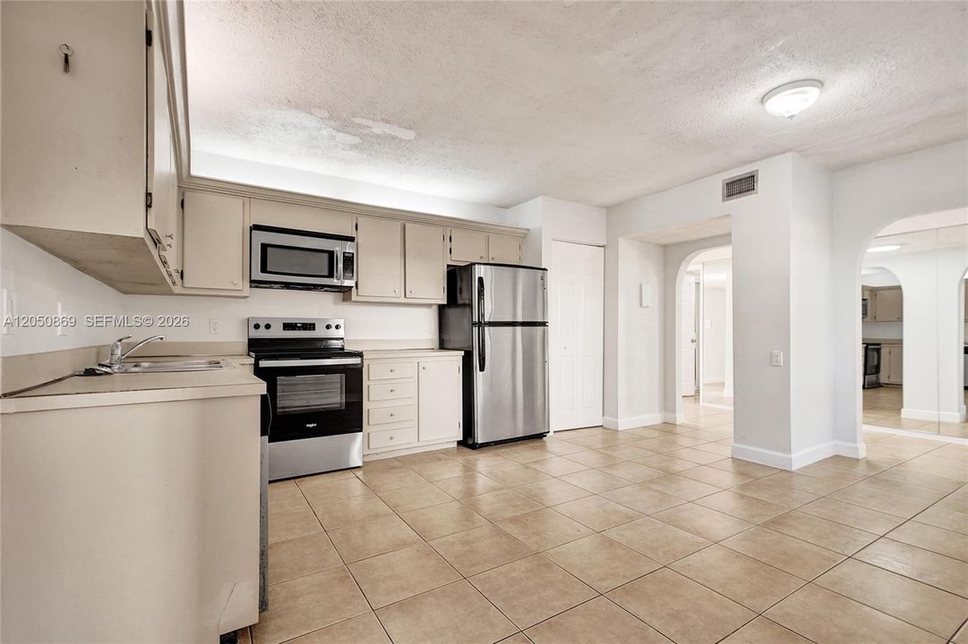 Oversized Kitchen!
