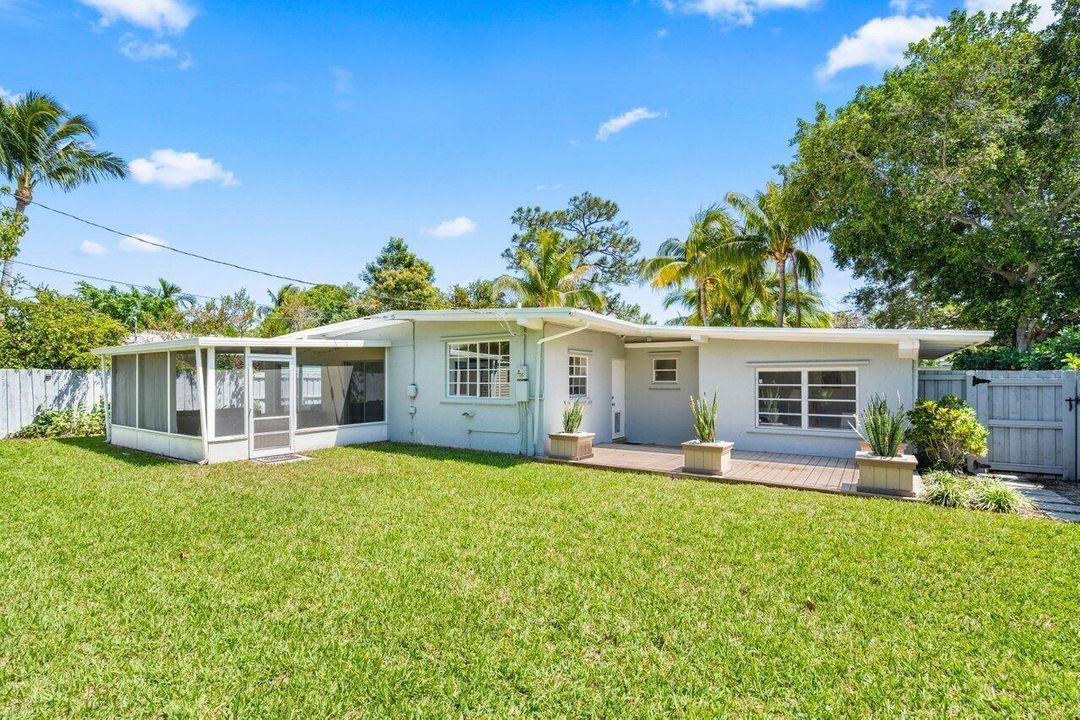 028-233LakeTerrace-DelrayBeach-FL-33444-