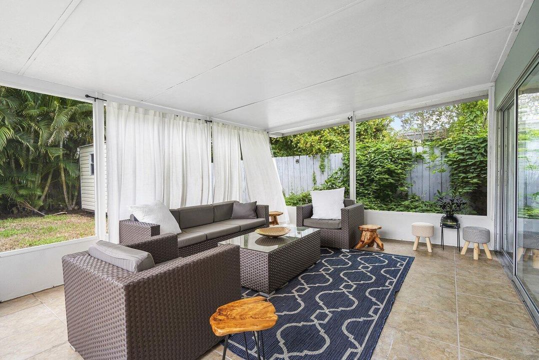 026-233LakeTerrace-DelrayBeach-FL-33444-