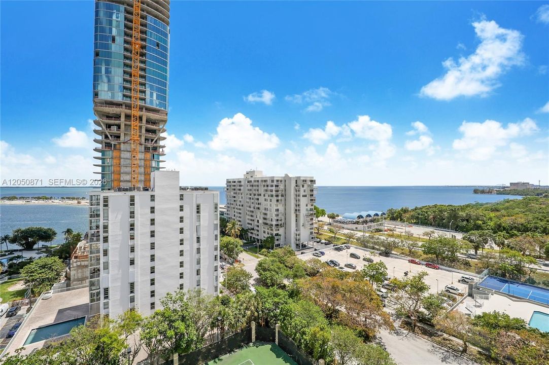 For Rent: $4,800 (2 beds, 2 baths, 1190 Square Feet)