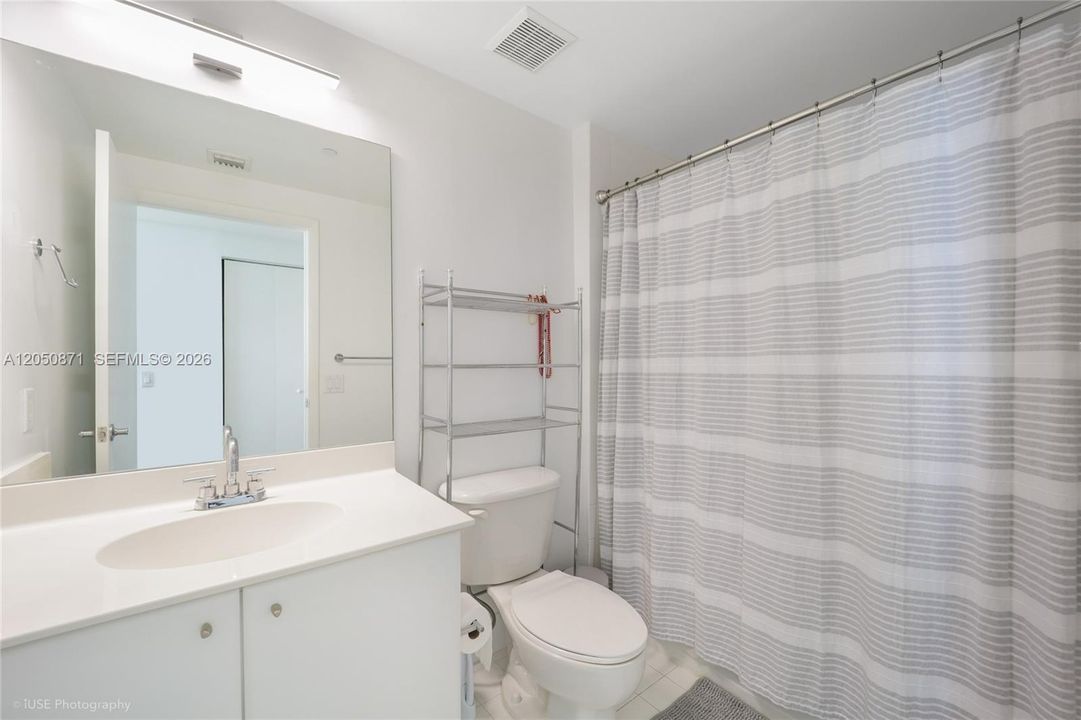 For Rent: $4,800 (2 beds, 2 baths, 1190 Square Feet)