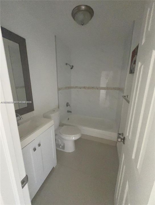 For Rent: $2,375 (2 beds, 2 baths, 980 Square Feet)