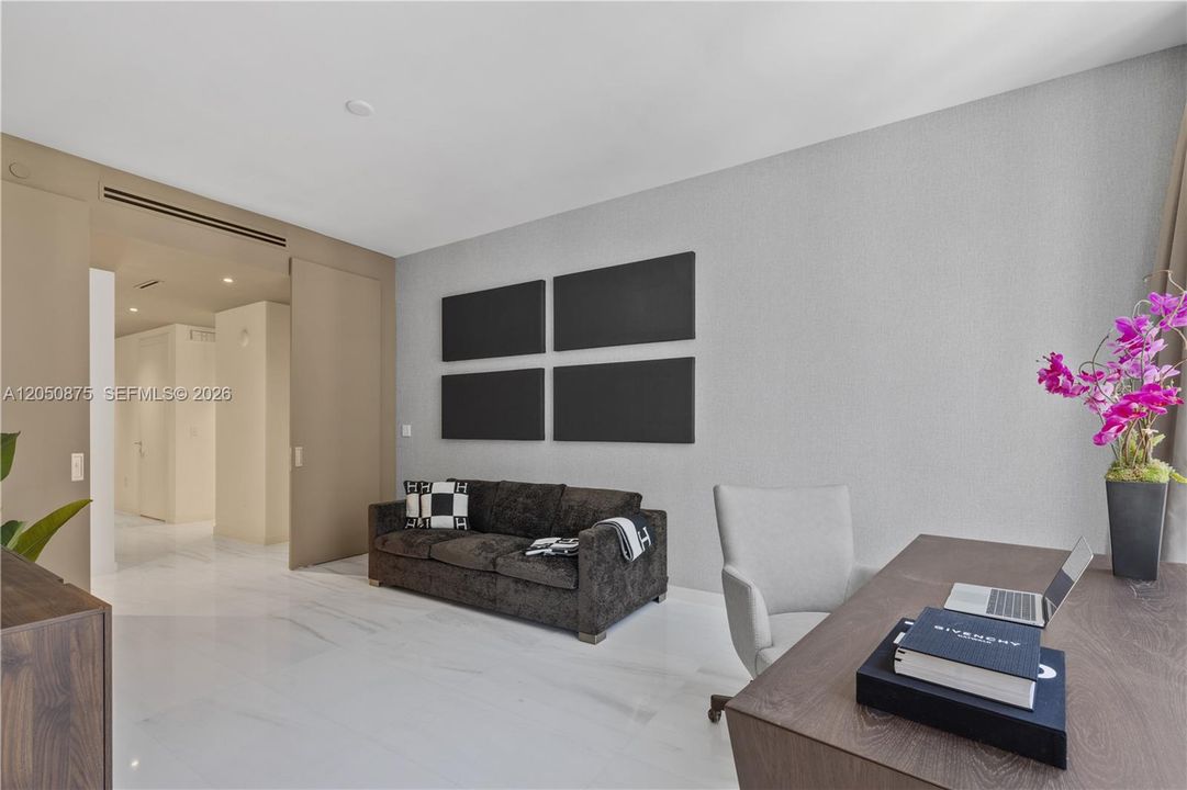 En Renta: $34,000 (4 camas, 5 baños, 3536 Pies cuadrados)