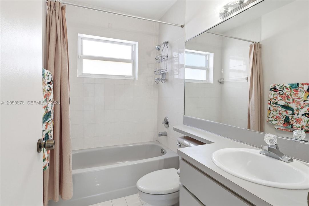For Sale: $649,900 (3 beds, 2 baths, 1388 Square Feet)