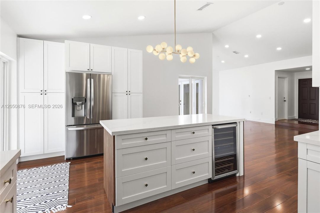 For Sale: $649,900 (3 beds, 2 baths, 1388 Square Feet)