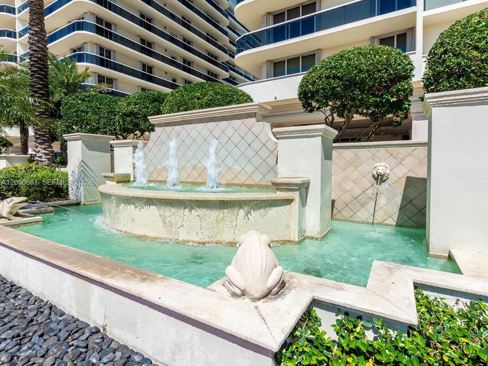 En Renta: $12,950 (3 camas, 2 baños, 2210 Pies cuadrados)
