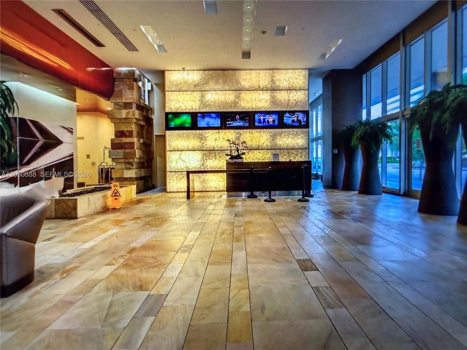 For Rent: $3,350 (1 beds, 1 baths, 754 Square Feet)